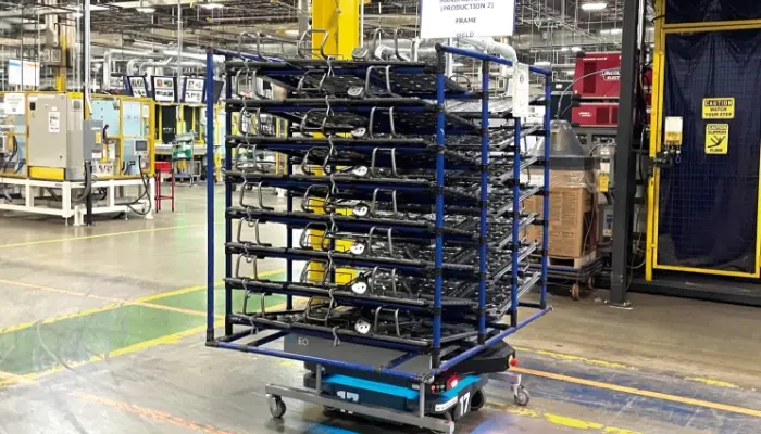 部品自動搬送ロボット：AMR（Autonomous Mobile Robot）