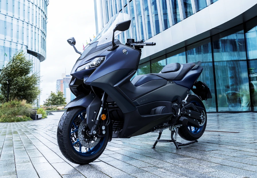 YAMAHA TMAX560