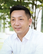 Photograph of Project Leader, Product Development Department, Hiroyuki Kaku