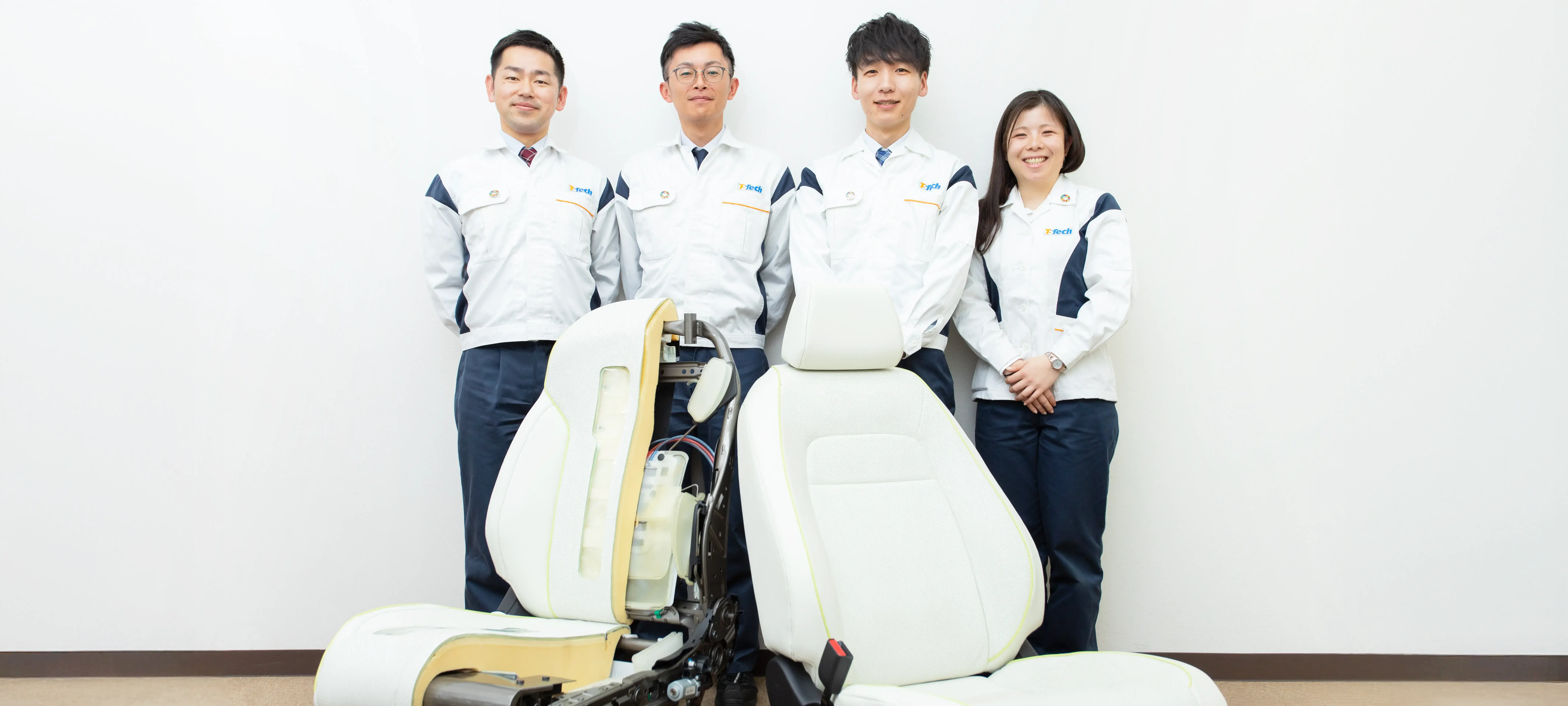 ヘルスケアシートと開発者4名